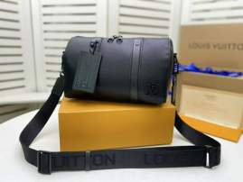 Picture of Louis Vuitton Mens Bags _SKUfw103286411fw